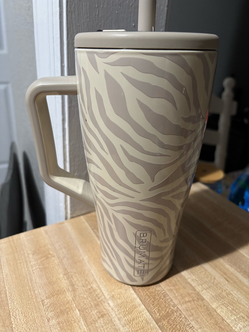 BruMate ERA 40oz Straw Tumbler Travel Mug - Zebra Beige